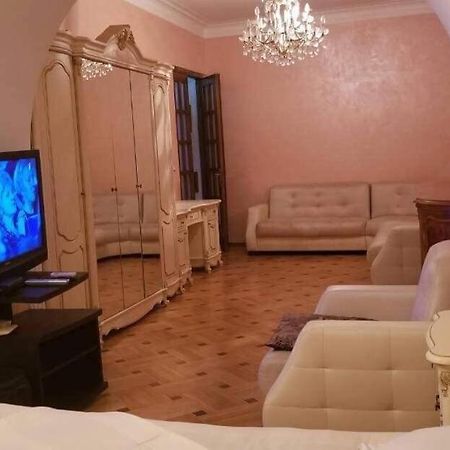 Apartment Irma Rustaveli 57 Batum Dış mekan fotoğraf