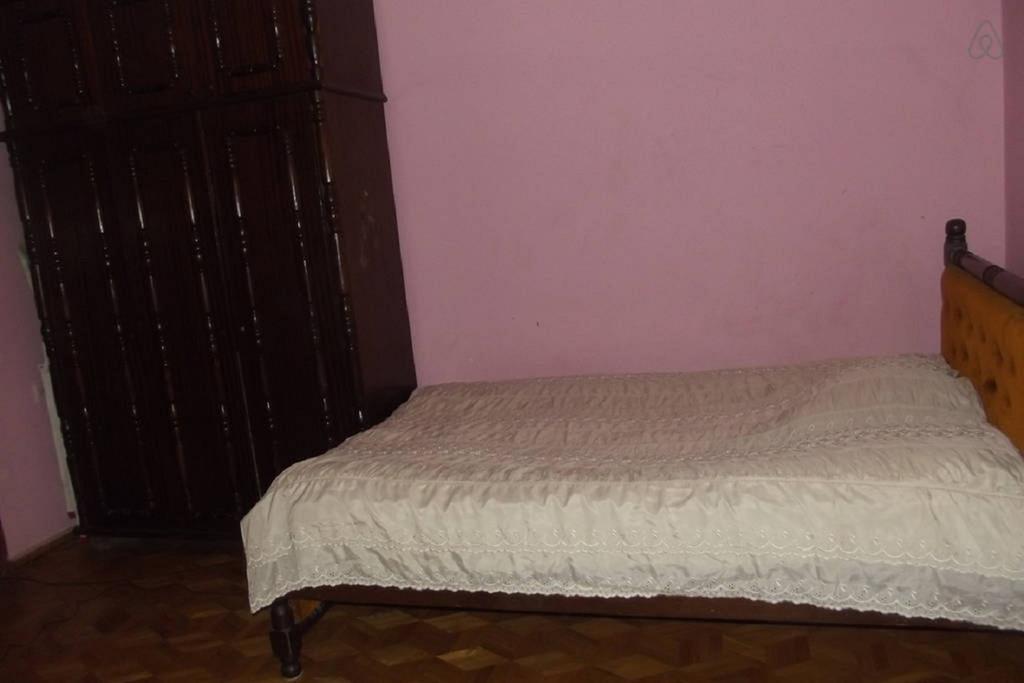 Apartment Irma Rustaveli 57 Batum Oda fotoğraf