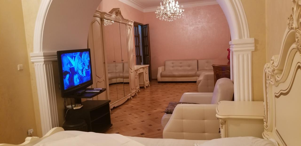 Apartment Irma Rustaveli 57 Batum Dış mekan fotoğraf